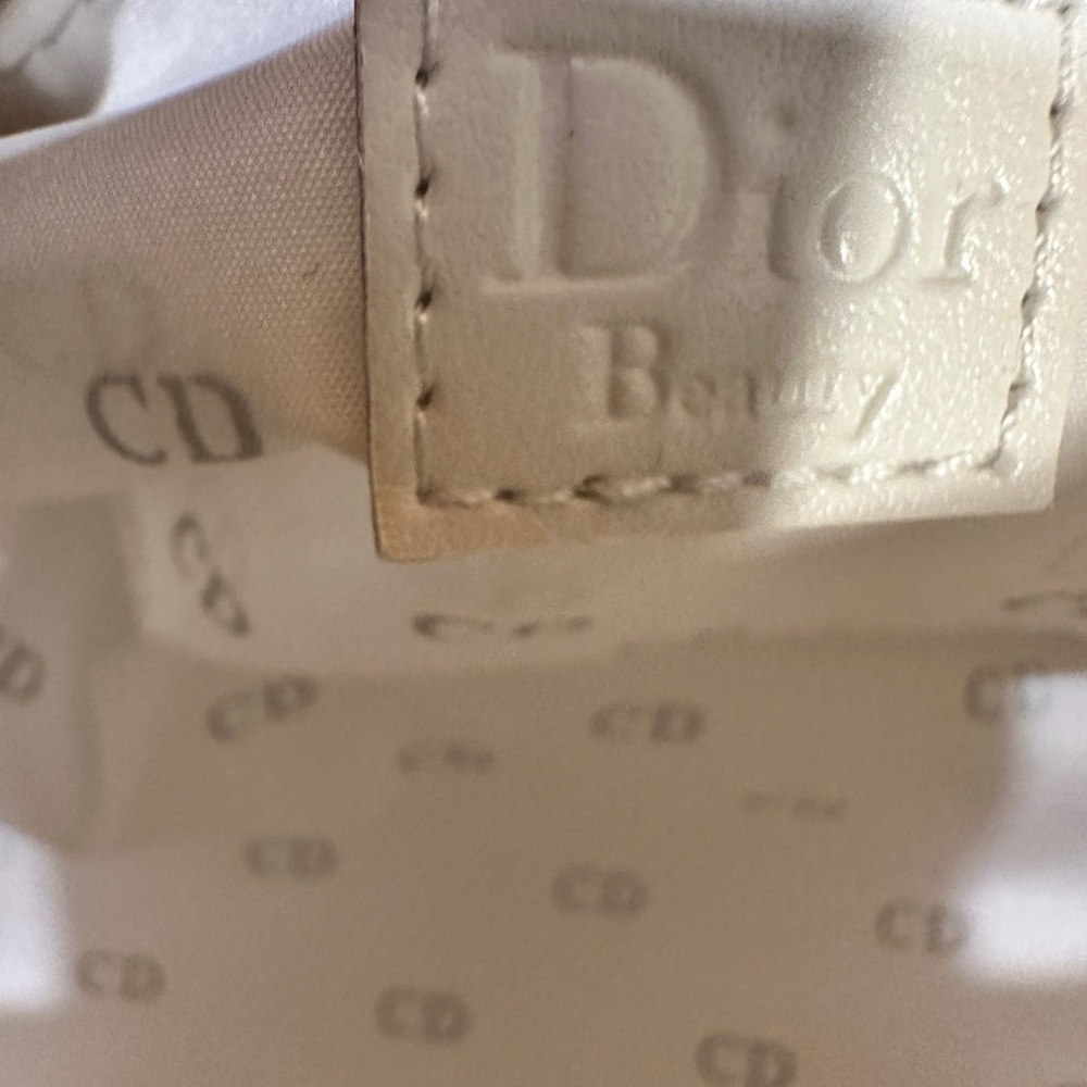 Dior Snow White Cosmetic Bag mirror included - Picture 5 of 13